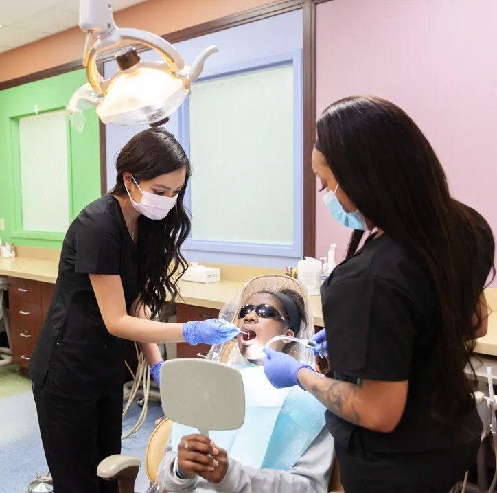 OceanPointe students practicing chair-side dental assisting